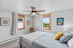 2bedroom 1 bath Fenced Yard
