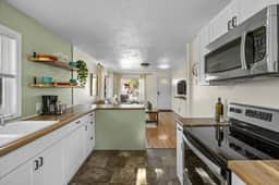 Pet friendly, Hot Tub, 2 bedroom, Canyon lake!