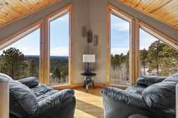 Eagle's Landing Lodge