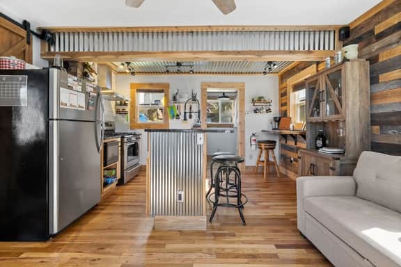 Walsh's Studio Cabin