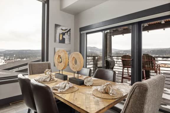 Modern Mountain Retreat